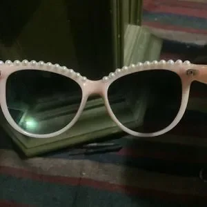 Channel pearl cat eye sunglasses pink. CHANEL | Accessories | Channel Pearl Cat Eye Sunglasses Pink  main image 3